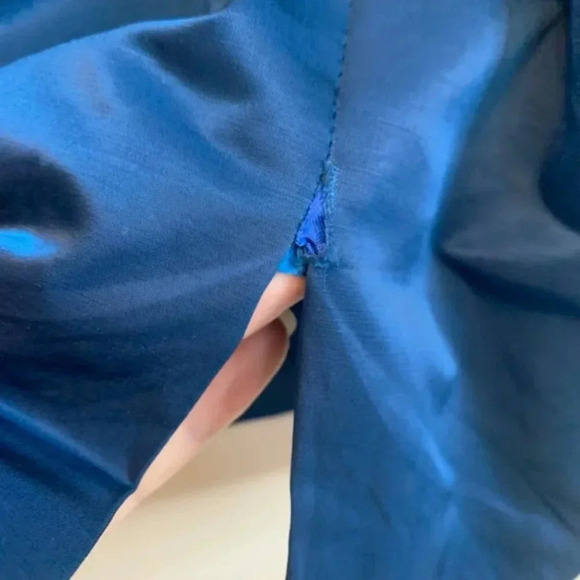 Vera Wang Lavender Label Royal Blue V-Neck Short Sleeve Dress 4 - Picture 5 of 13